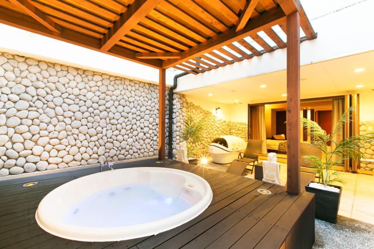 Hotel Atlantis (Adults Only) Osaca Exterior foto